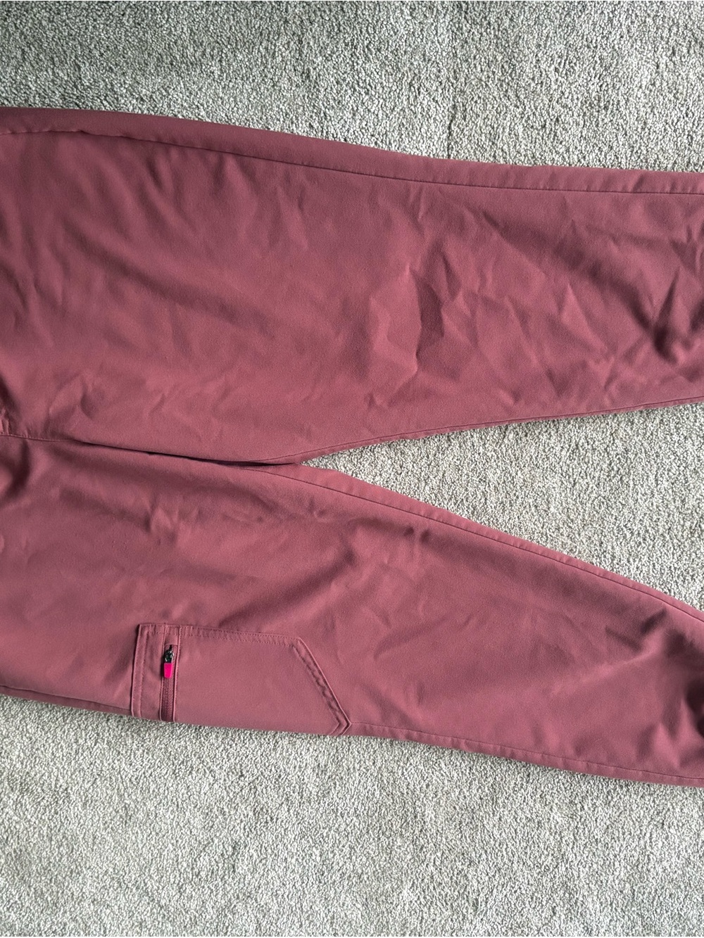 Figs Zamora  in Dusty Rose
